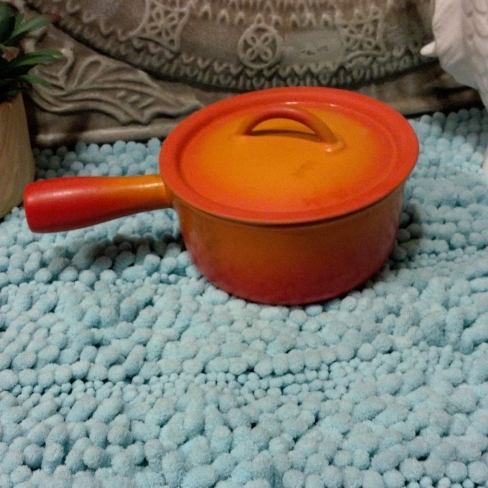 Vintage Descoware 5 Inch Sauce Pan. With Lid FE 14.